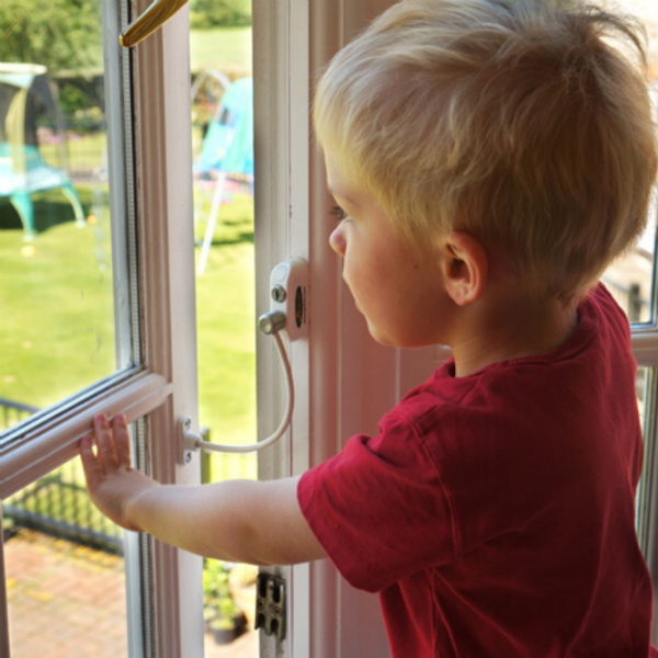 The Jackloc Pro-5 prevents your windows from opening wider than you would like Pro-5 Key-Locking Window Restrictor in Use