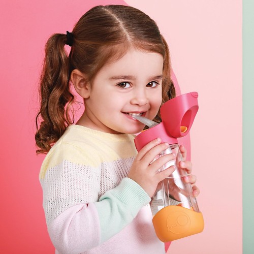 Child with the b.box Tritan Drink Bottle Child with the b.box Tritan Drink Bottle