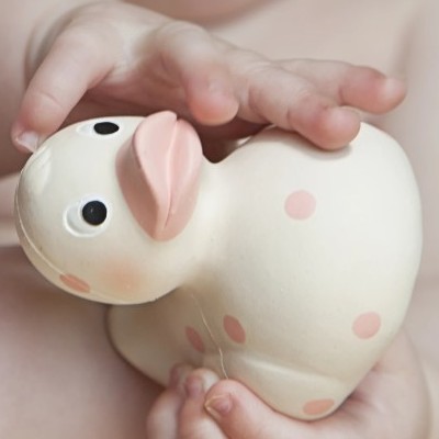 Cuddleduck's polka dot design is fun and engaging Cuddleduck's polka dot design is fun and engaging